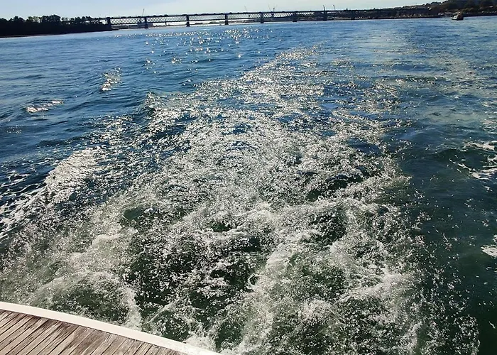 Botel Barco No Coracao Da - Iate De 5 Estrelas *