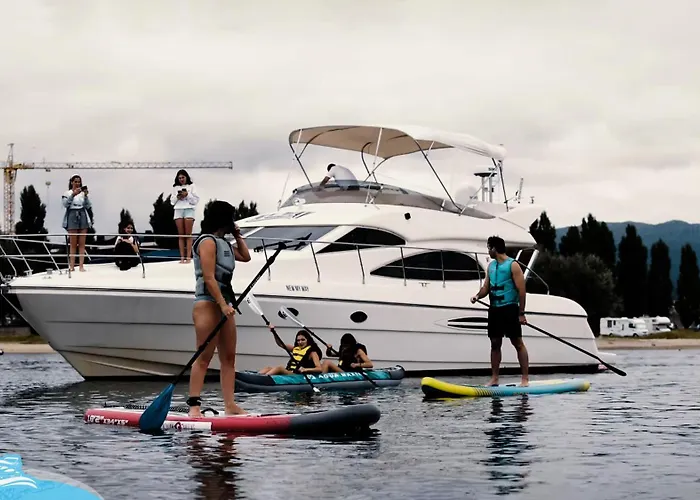 Botel Barco No Coracao Da - Iate De 5 Estrelas