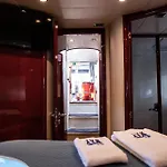 Barco No Coracao Da - Iate De 5 Estrelas Båthotell Viana do Castelo