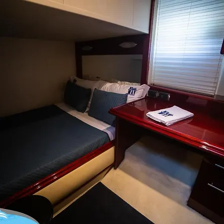 Barco No Coracao Da - Iate De 5 Estrelas Hotel na wodzie *