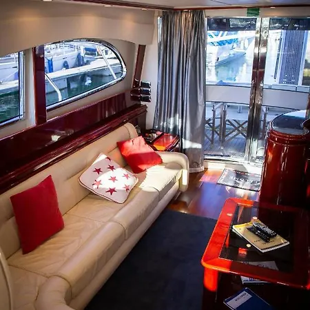 Hotel na wodzie Barco No Coracao Da - Iate De 5 Estrelas *