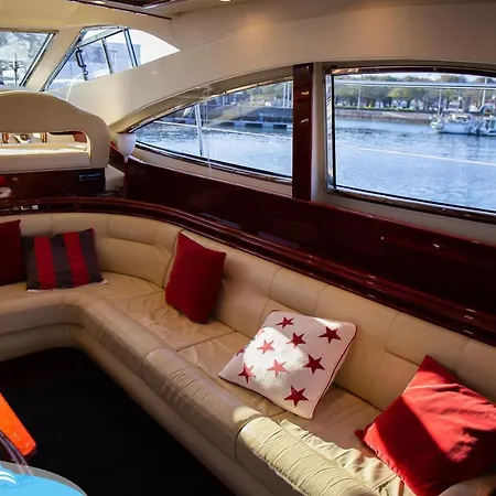 Barco No Coracao Da - Iate De 5 Estrelas * Viana do Castelo