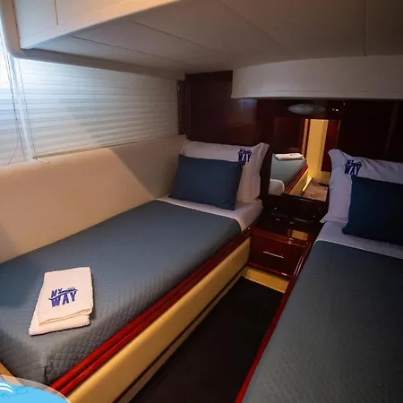 Barco No Coracao Da - Iate De 5 Estrelas * 비아나도카스텔로