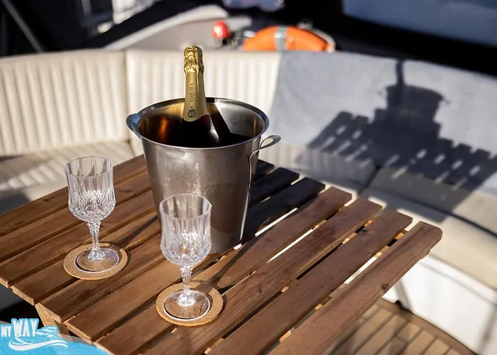 Barco No Coracao Da - Iate De 5 Estrelas *